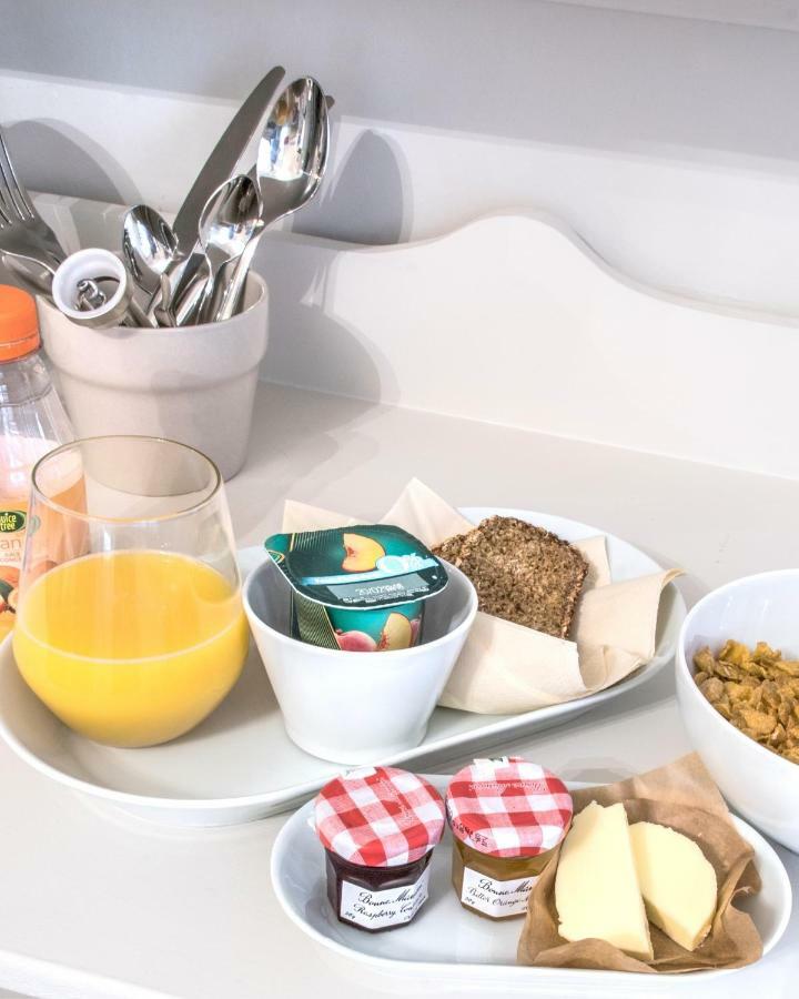 April House Weybridge - Boutique Guesthouse Екстер'єр фото